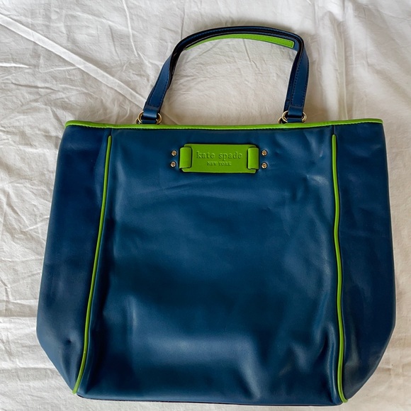 kate spade Handbags - Kate spade leather handbag